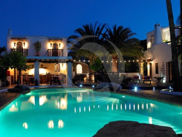 Villa Dreams. 7 bedrooms villa in Ibiza for rent