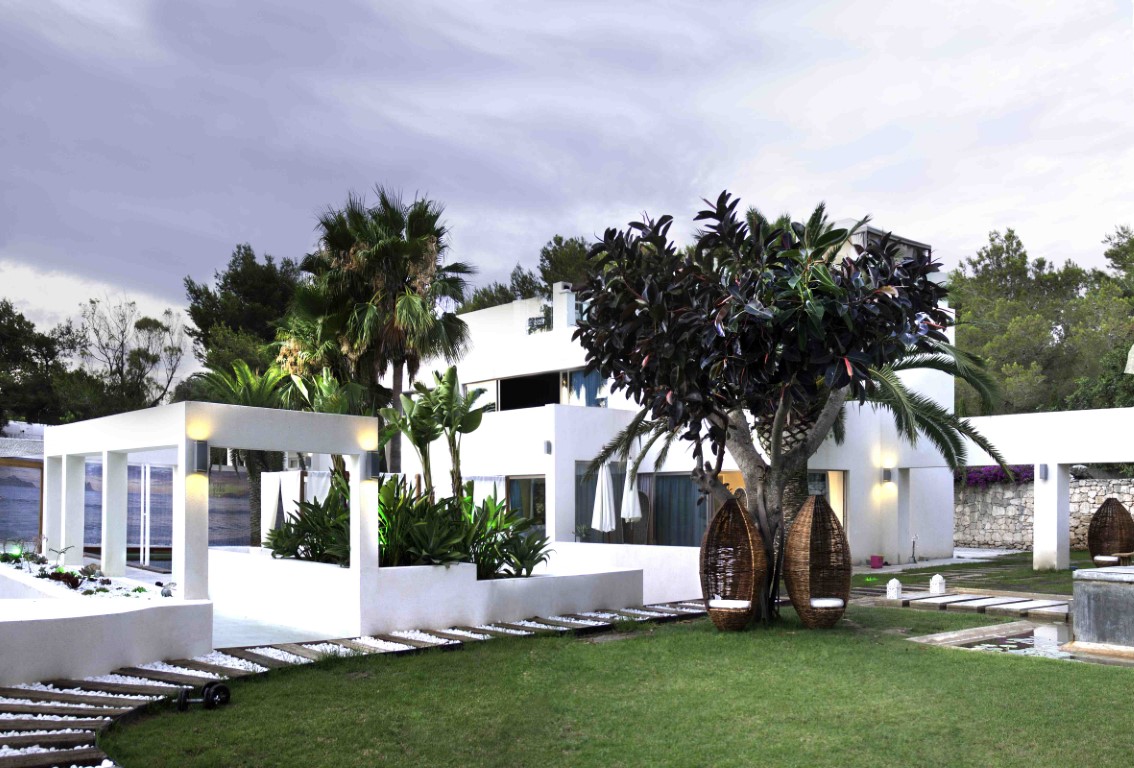 Villa Kira. 6 bedrooms villa in Ibiza for rent