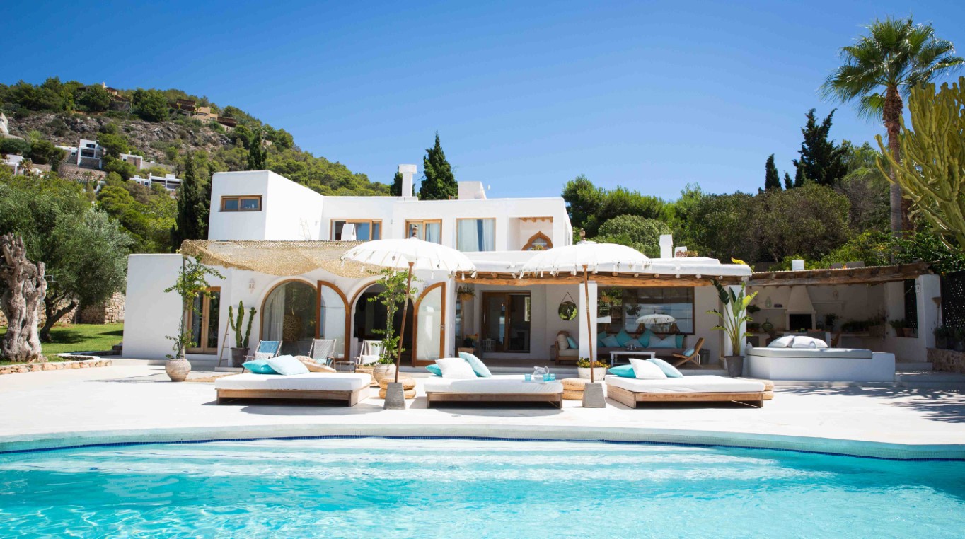 Villa Chantilly. 6 bedrooms villa in Ibiza for rent