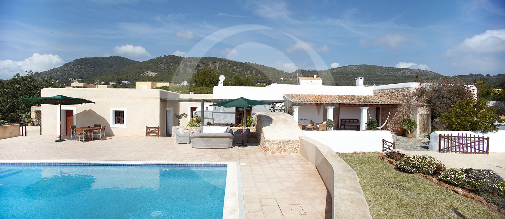 Villa Paz. 6 bedrooms villa in Ibiza for rent